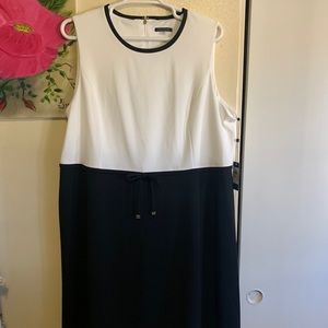 Tommy Hilfiger Black & White Dress Size 22W